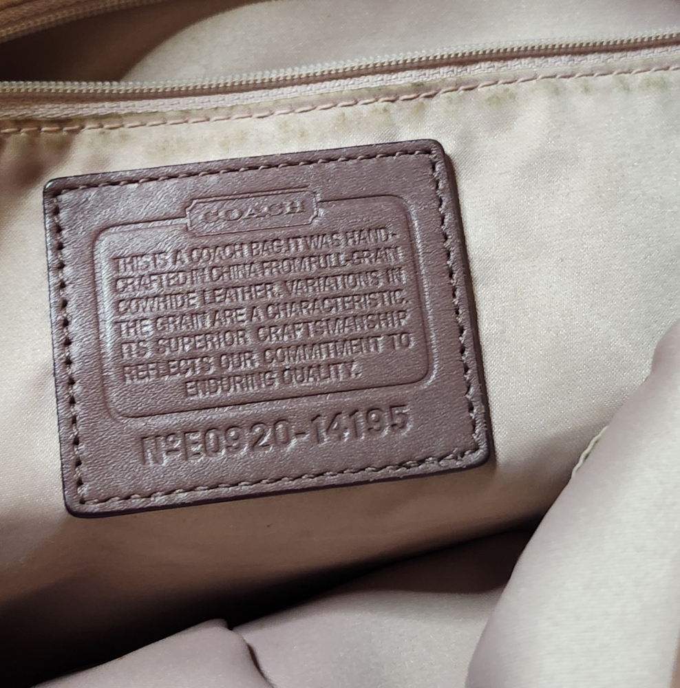 Vintage Coach Handbag - Picture 5 of 7
